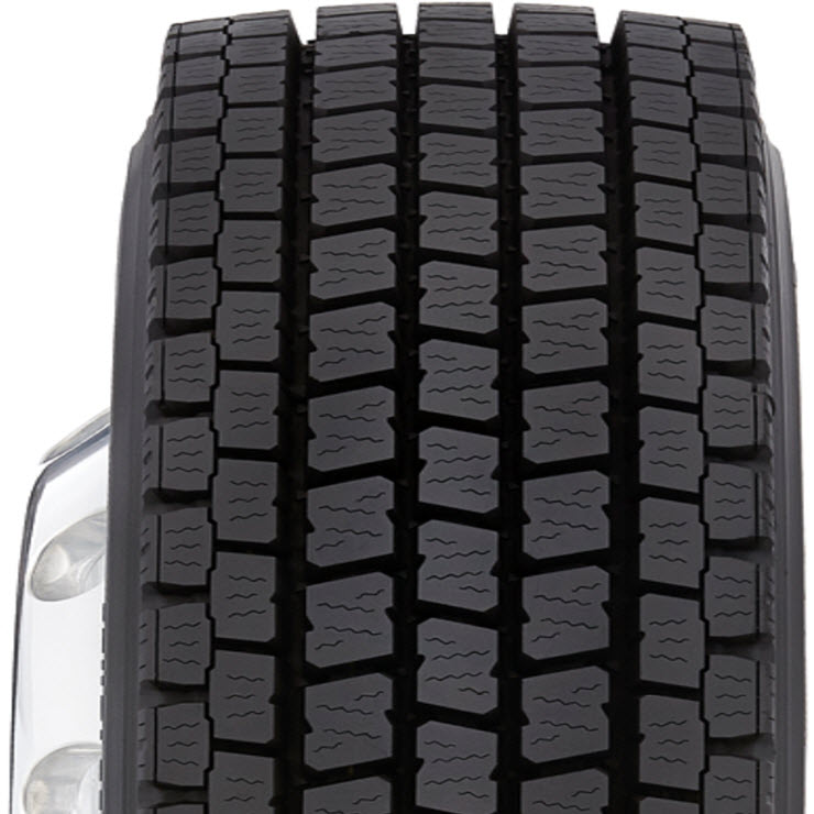 M920_19.5 Tight Tread - 740x740